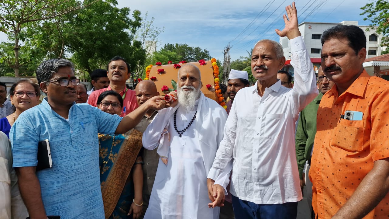 शिवरायांच्या देशात शिवरायच जास्त उपेक्षित